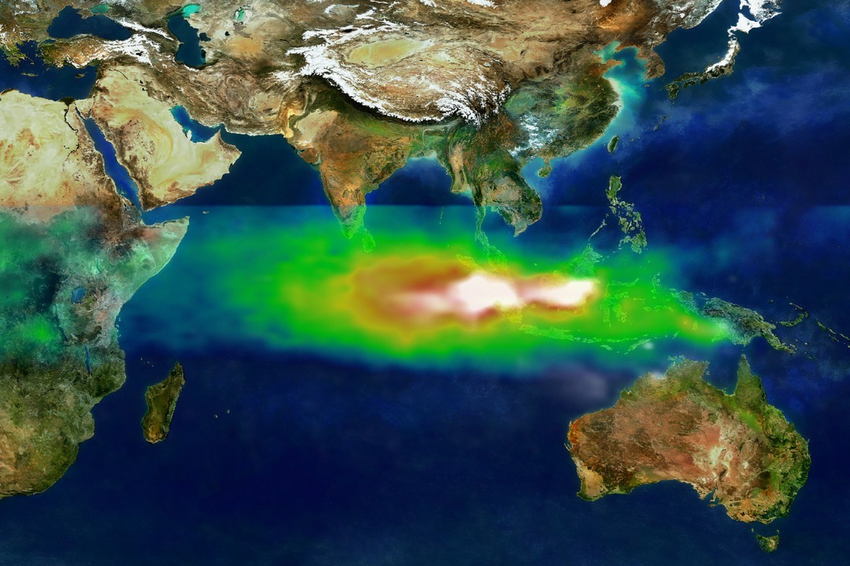 NASA-illustrasjon som viser forurensning og røyk fra skogbranner Indonesia 1997