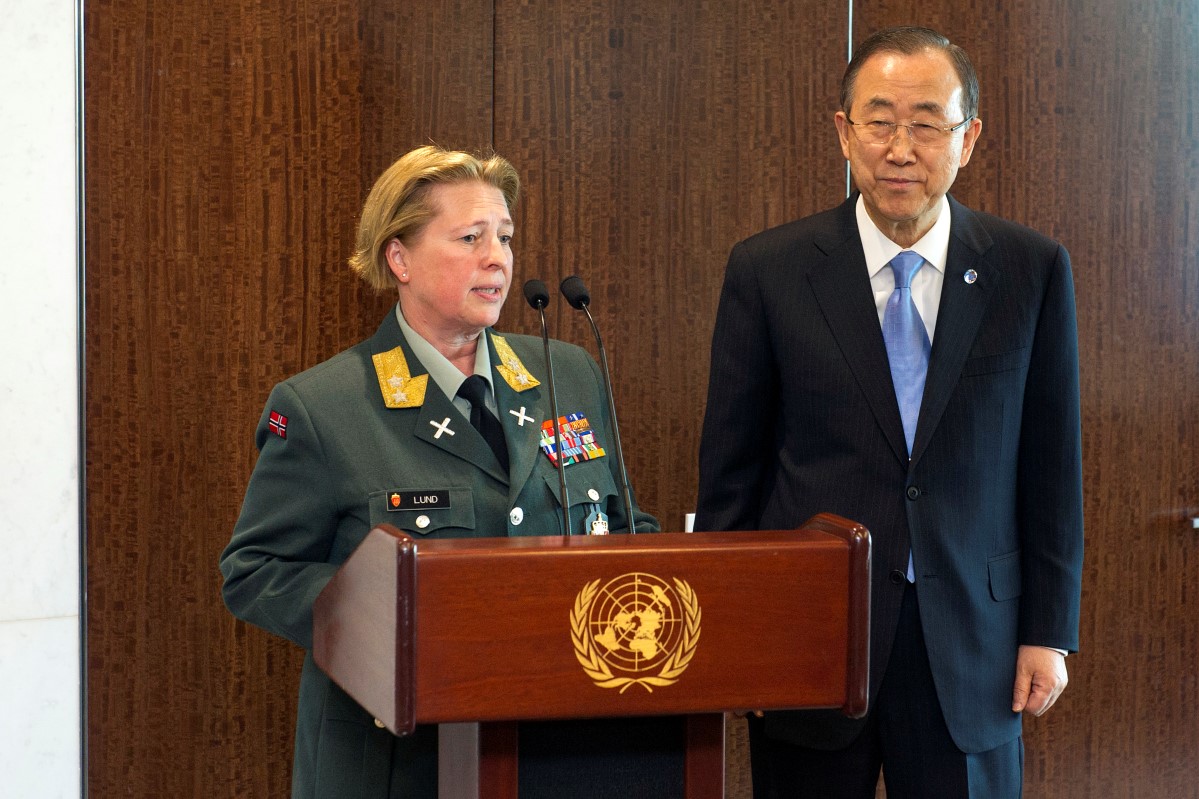 Kristin Lund og Ban Ki-moon. Foto: Mark Garten / FN